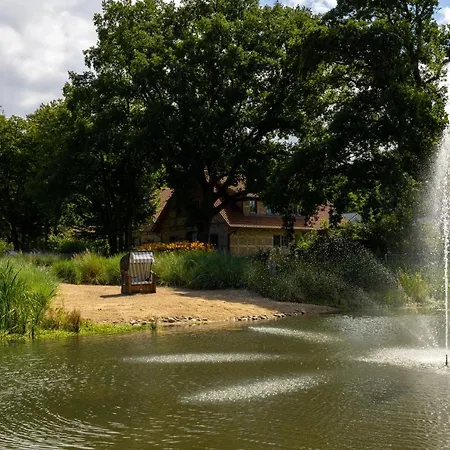 Landhueues Oeverdiek - Luxus Am Golfplatz Willa