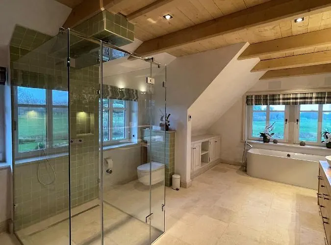 Landhueues Oeverdiek - Luxus Am Golfplatz *