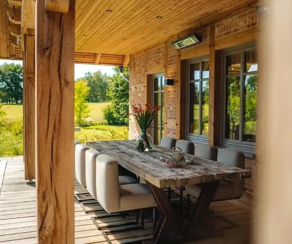 Landhueues Oeverdiek - Luxus Am Golfplatz