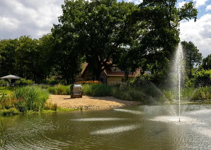 Landhueues Oeverdiek - Luxus Am Golfplatz Villa