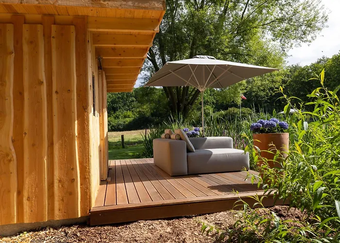 Landhueues Oeverdiek - Luxus Am Golfplatz